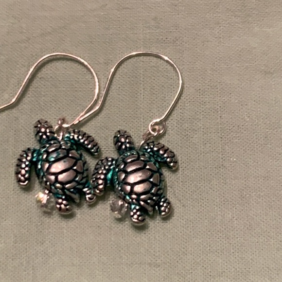 TURTLE EARRINGS - Picture 1 of 1